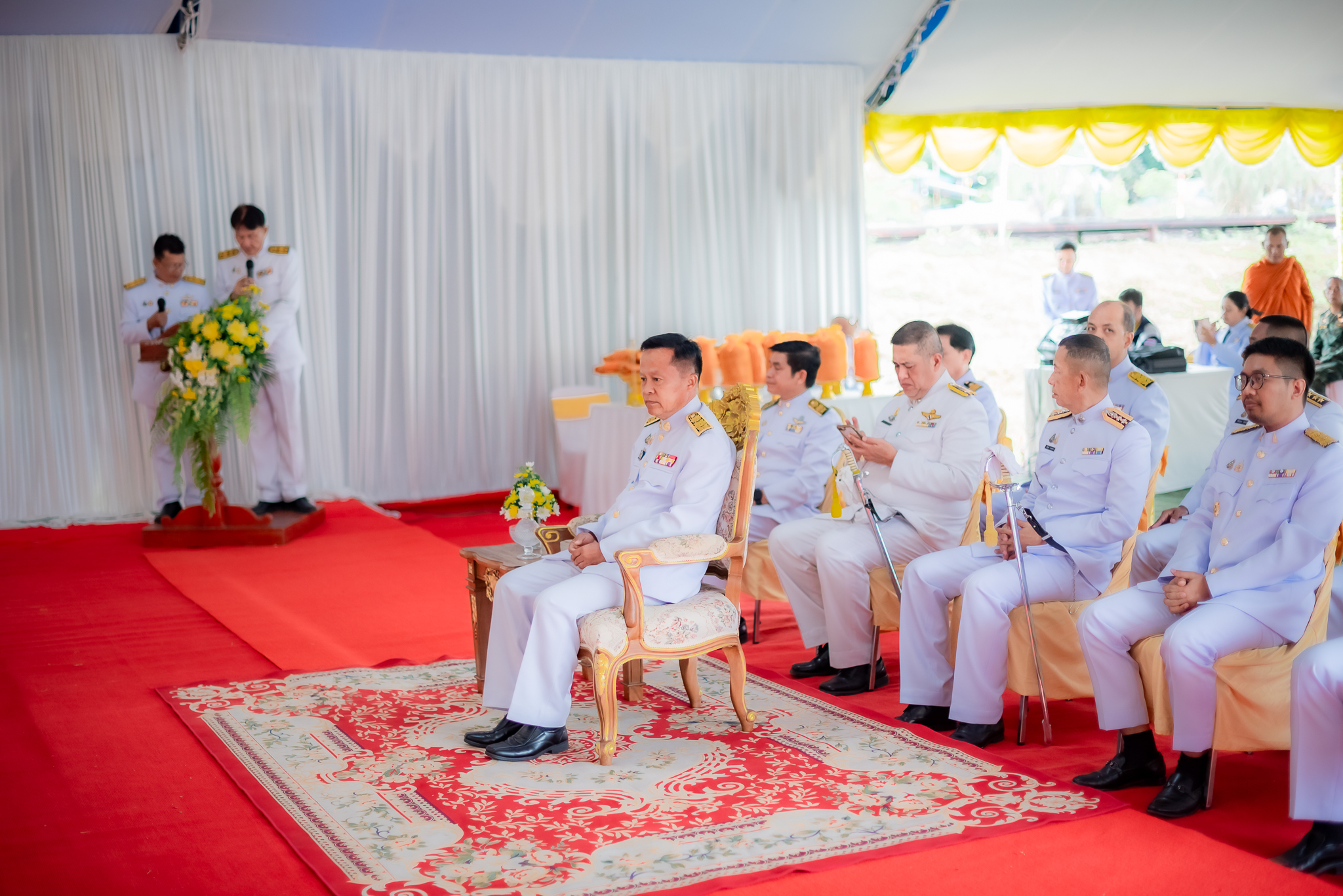 กิจกรรมเฉลิมพระเกียรติพระบาทสมเด็จพระเจ้าอยู่หัว เนื่องในโอกาสพระราชพิธีมหามงคลเฉลิมพระชนมพรรษา 28 กรกฎาคม 2568 
พิธีตักบาตรข้าวสารอาหารแห้ง ณ หลังสถานีรถไฟบ้านส้อง