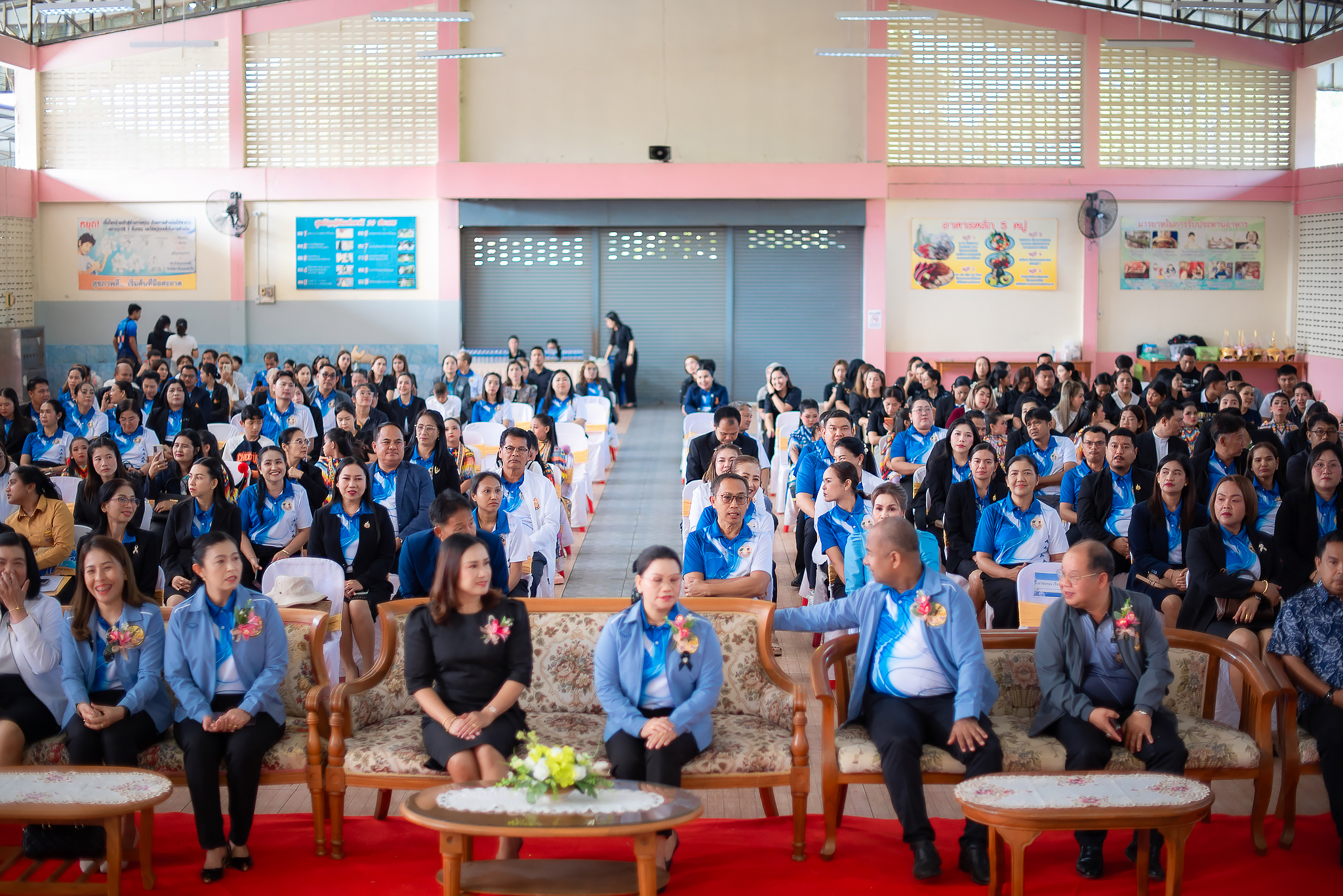 นายกเทศมนตรีเมืองเวียงสระ พร้อมรองนายกเทศมนตรีเมืองเวียงสระ ร่วมพิธีเปิดการแข่งขันศิลปหัตกรรมนักเรียน ครั้งที่ 73 
ระดับเขตพื้นที่การศึกษา ปีการศึกษา2568