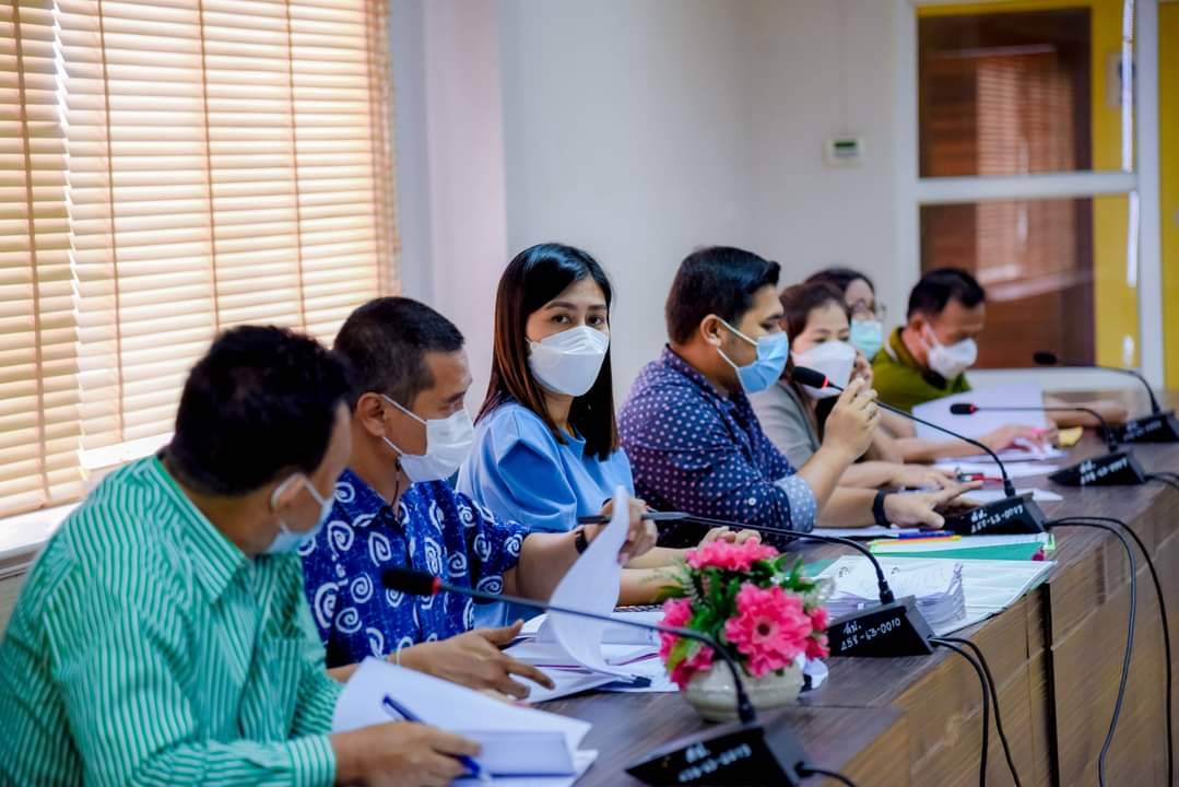 ประชุมกองทุนสวัสดิการชุมชนเทศบาลตำบลเวียงสระ (เงินออมวันละบาท) วันที่ 11 พ.ค. 2565